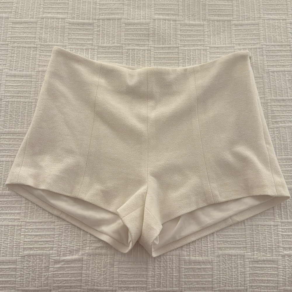 Knot Sisters Shorts